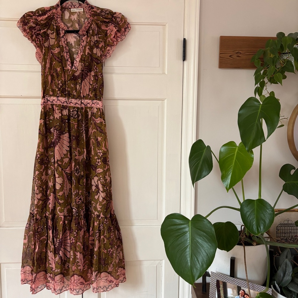 Ulla Johnson RARE Celestia Floral Batik Print Midi Dress Olive Ruffl Silk Size 6 - Picture 4 of 17